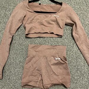 Bo + Tee workout set